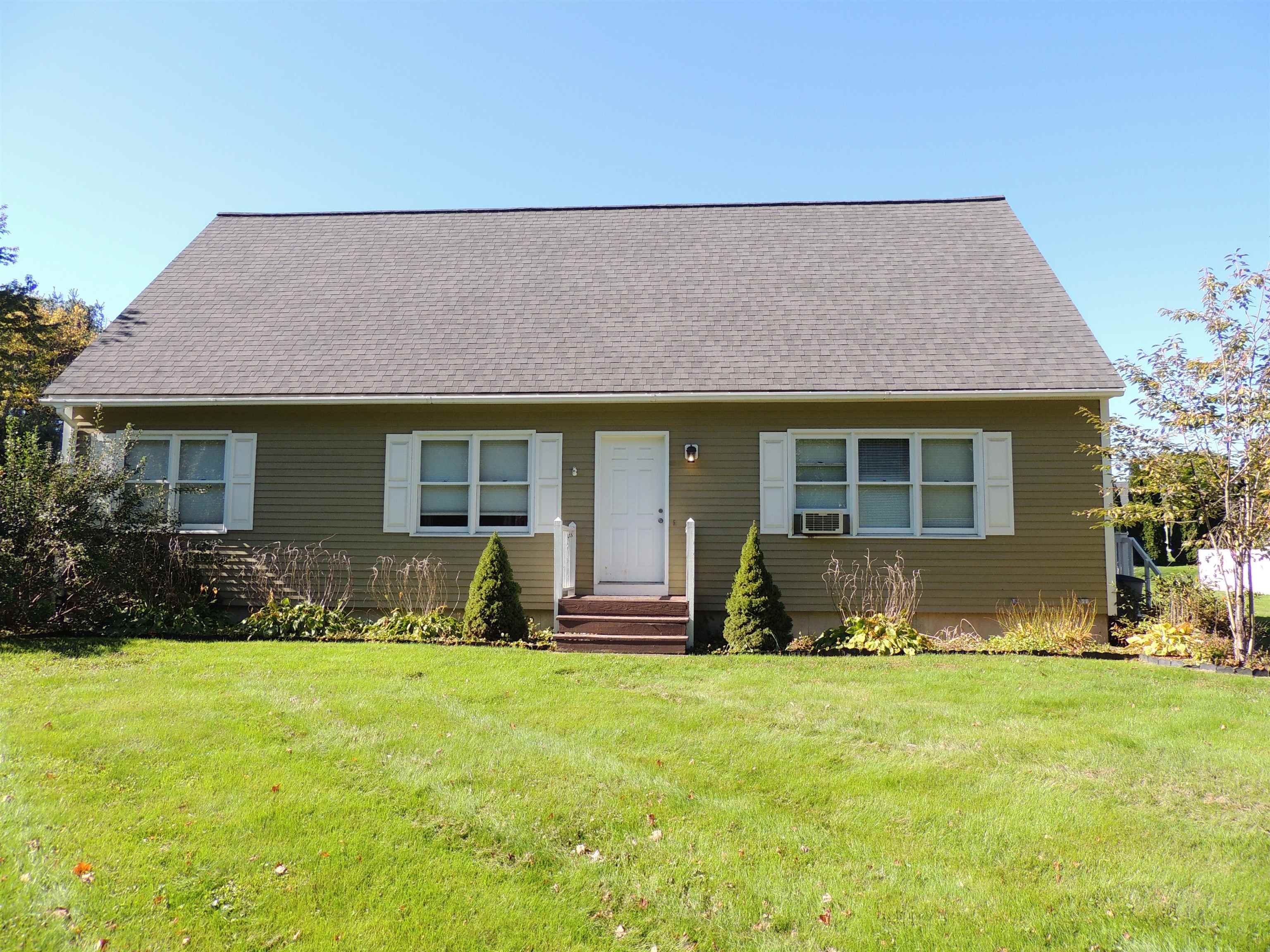 3 Dearborn Circle Walpole, NH 03608 - Photo 3 of 33