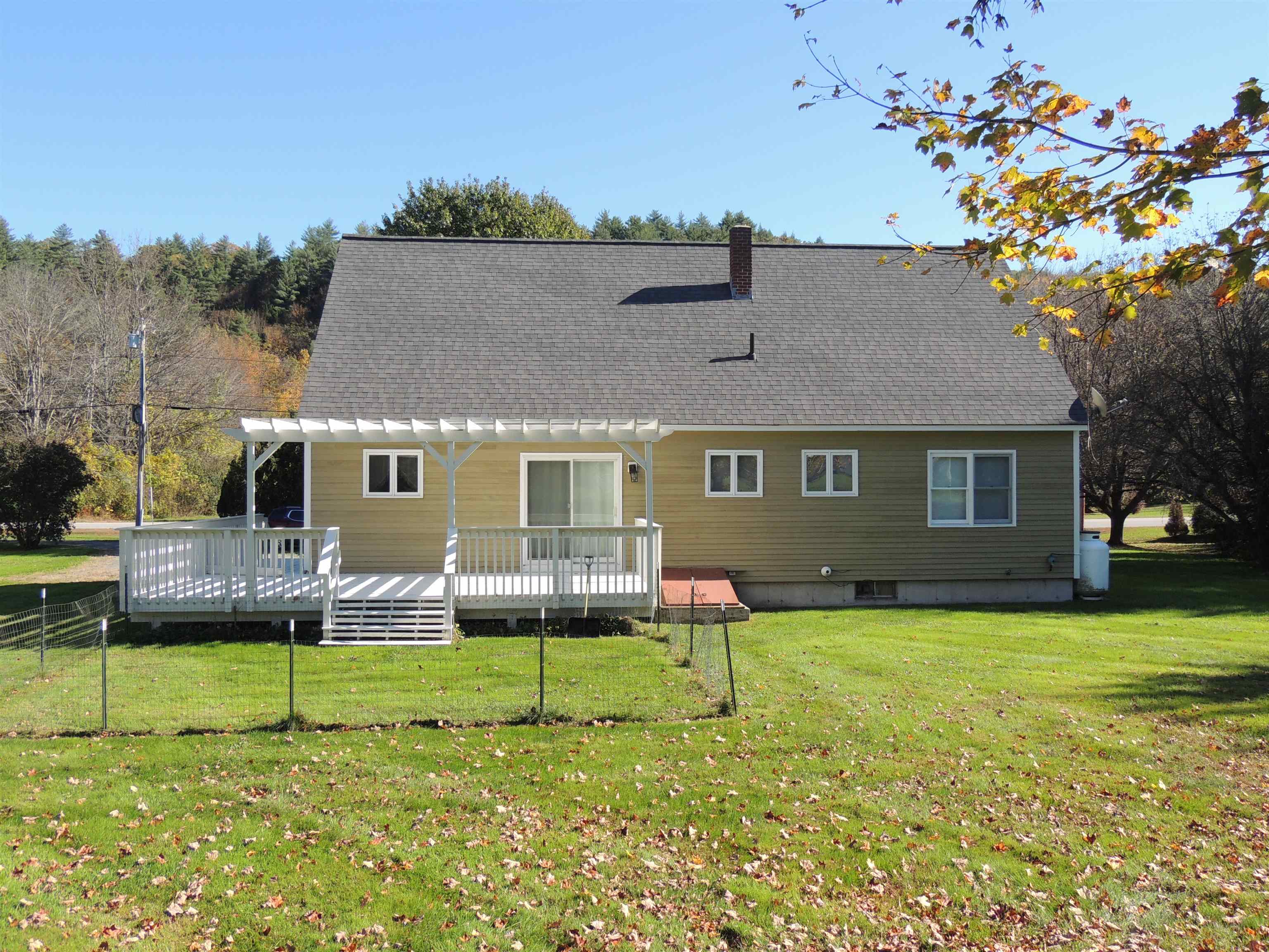 3 Dearborn Circle Walpole, NH 03608 - Photo 4 of 33