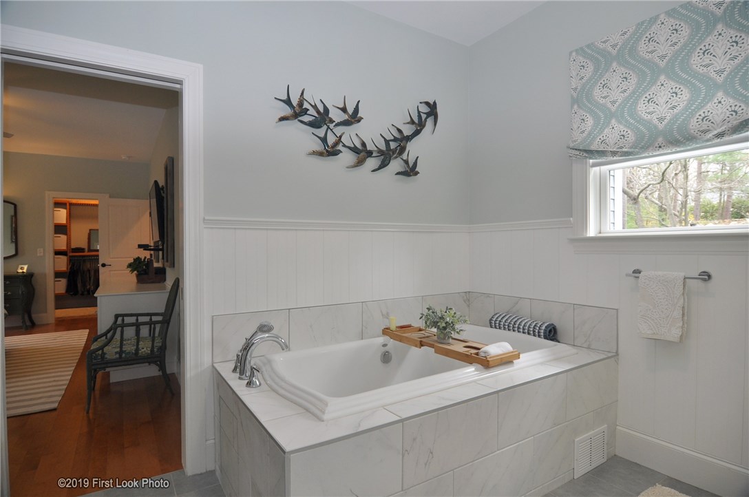 3250 Diamond Hill Road Cumberland, RI 02864 - Photo 17 of 40 Master Bathroom