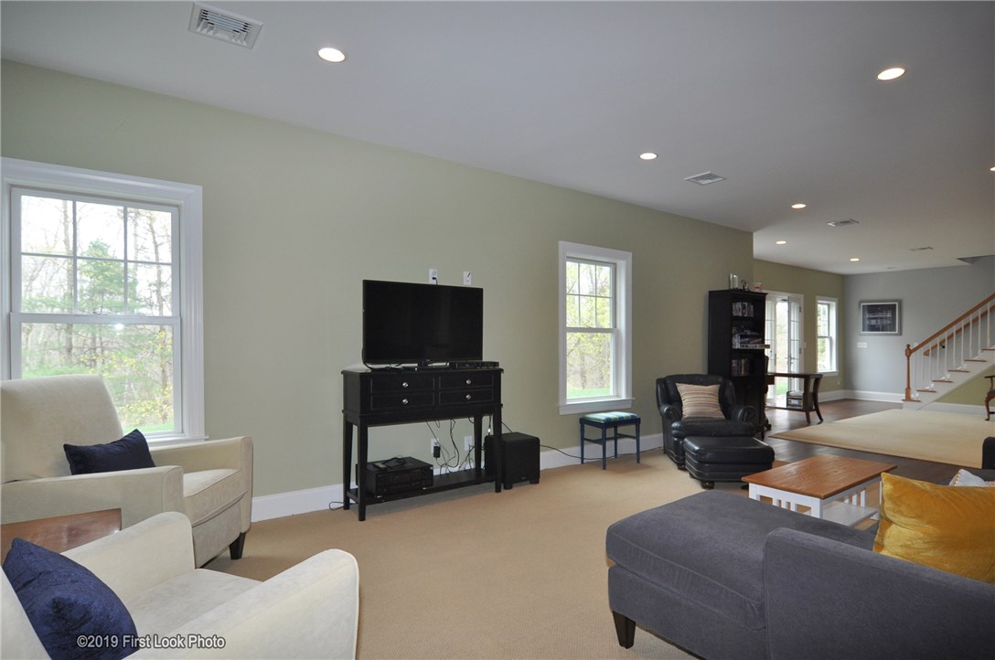 3250 Diamond Hill Road Cumberland, RI 02864 - Photo 30 of 40 Gallery Image 30