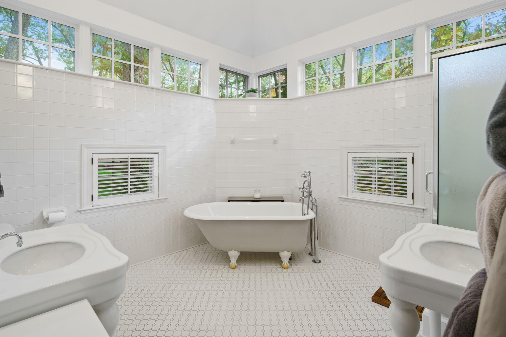 7 Little Brook Road Rowayton, CT 06853 - Photo 17 of 36 a bathroom with a sink a toilet and tub