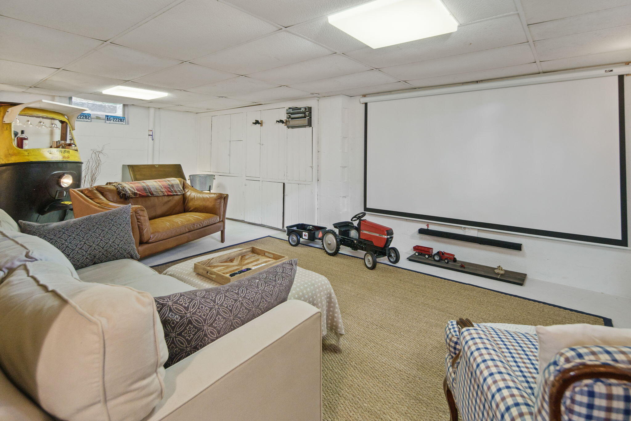 7 Little Brook Road Rowayton, CT 06853 - Photo 26 of 36 a living room with furniture and a couch