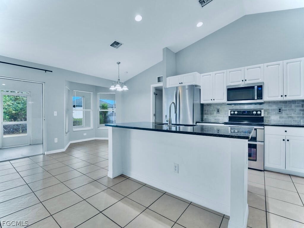 2602 15th Street Southwest Lehigh Acres, FL 33976 - Photo 19 of 22