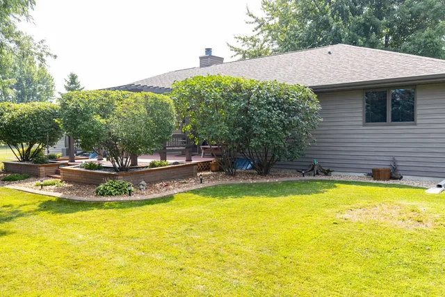 $470,000 | W6534 Manitowoc Road, Appleton, WI 54915