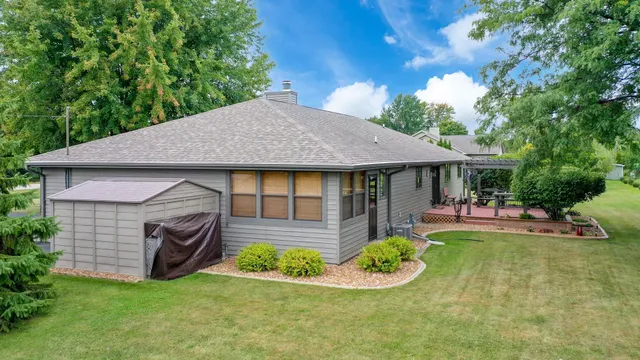 $470,000 | W6534 Manitowoc Road, Appleton, WI 54915