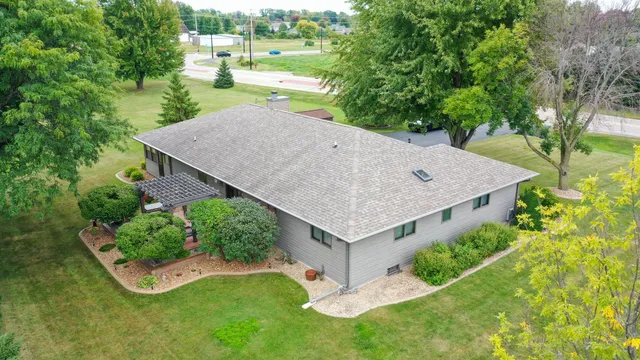 $470,000 | W6534 Manitowoc Road, Appleton, WI 54915