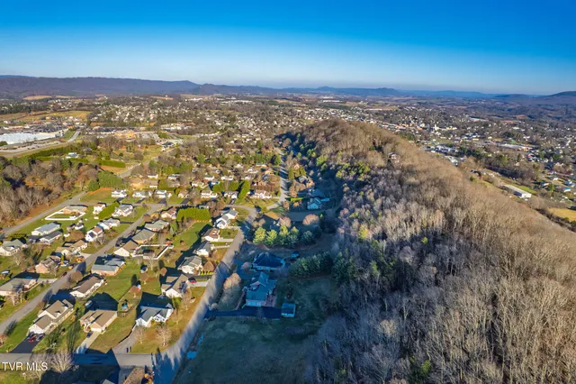 $699,900 | 165 Century Court, Wytheville, VA 24382