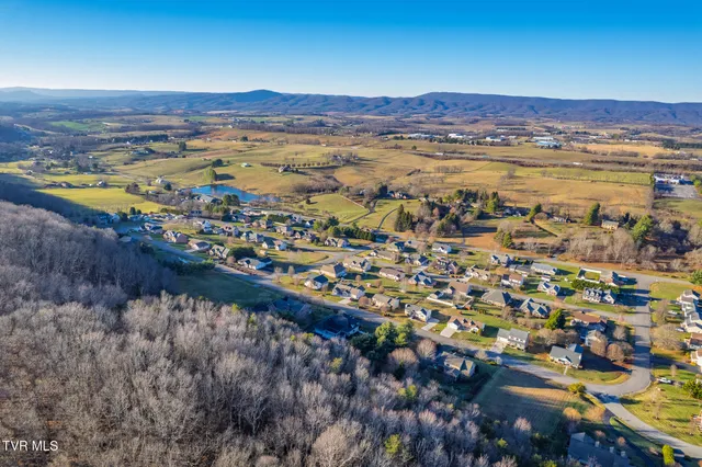 $699,900 | 165 Century Court, Wytheville, VA 24382