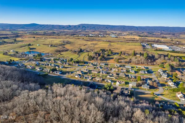 $699,900 | 165 Century Court, Wytheville, VA 24382