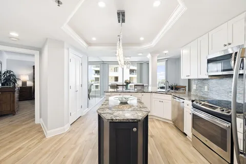 $925,000 | 110 Gulf Shore Drive, Unit 427, Destin, FL 32541