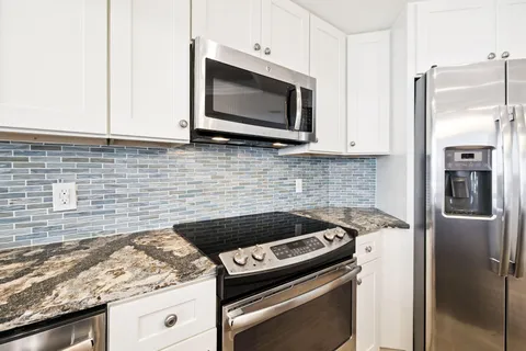 $925,000 | 110 Gulf Shore Drive, Unit 427, Destin, FL 32541