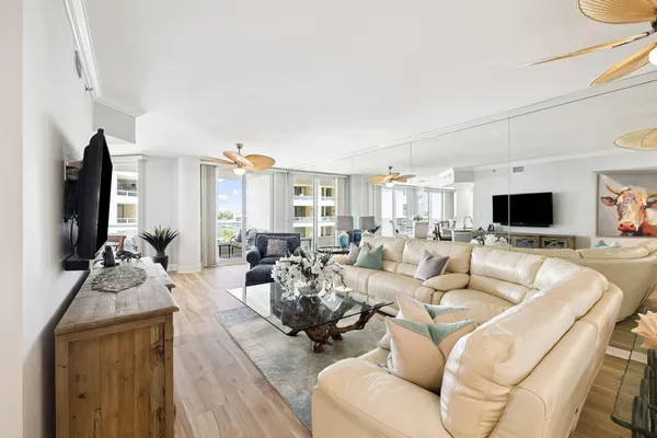 $925,000 | 110 Gulf Shore Drive, Unit 427, Destin, FL 32541