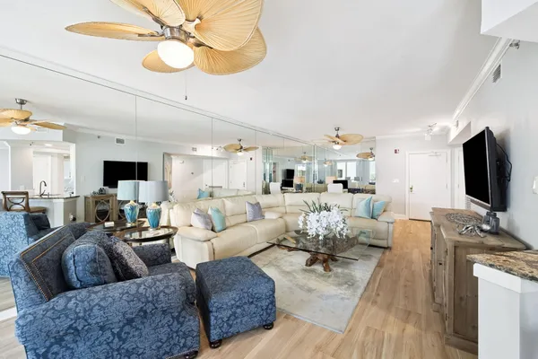 $925,000 | 110 Gulf Shore Drive, Unit 427, Destin, FL 32541