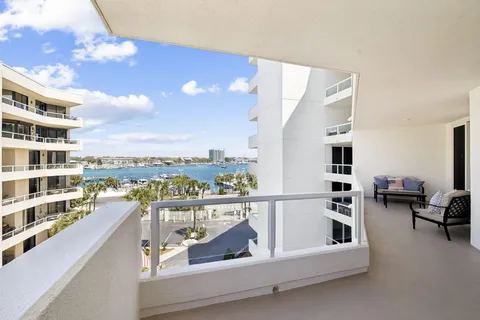 $925,000 | 110 Gulf Shore Drive, Unit 427, Destin, FL 32541
