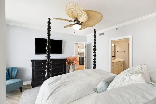 $925,000 | 110 Gulf Shore Drive, Unit 427, Destin, FL 32541