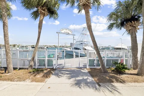 $925,000 | 110 Gulf Shore Drive, Unit 427, Destin, FL 32541