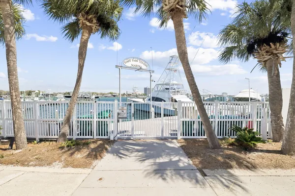 $925,000 | 110 Gulf Shore Drive, Unit 427, Destin, FL 32541