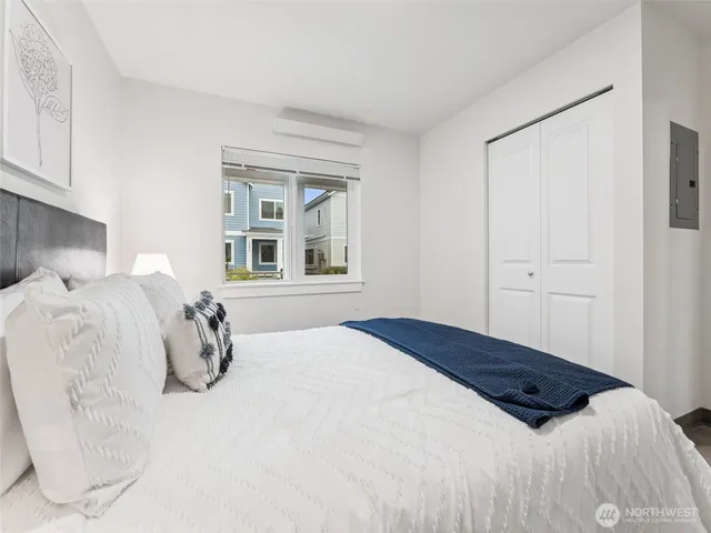 $528,000 | 13813 32nd Lane South, Tukwila, WA 98168