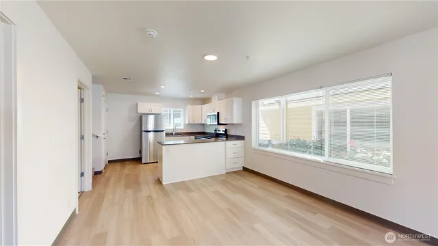 $528,000 | 13813 32nd Lane South, Tukwila, WA 98168