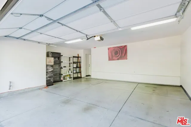 $880,000 | 453 North Altadena Drive, Unit 8, Pasadena, CA 91107