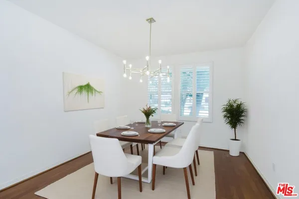 $835,000 | 453 North Altadena Drive, Unit 8, Pasadena, CA 91107