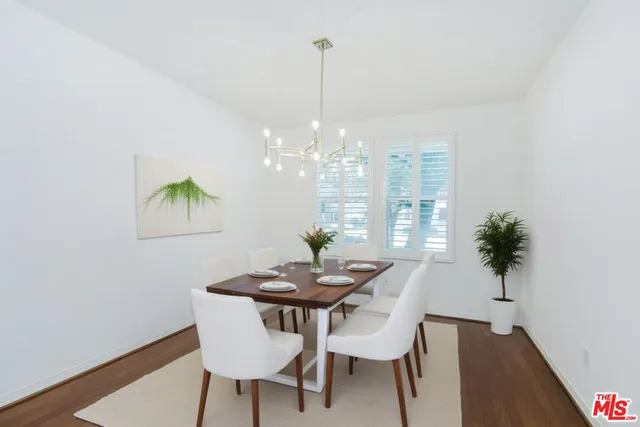 $880,000 | 453 North Altadena Drive, Unit 8, Pasadena, CA 91107