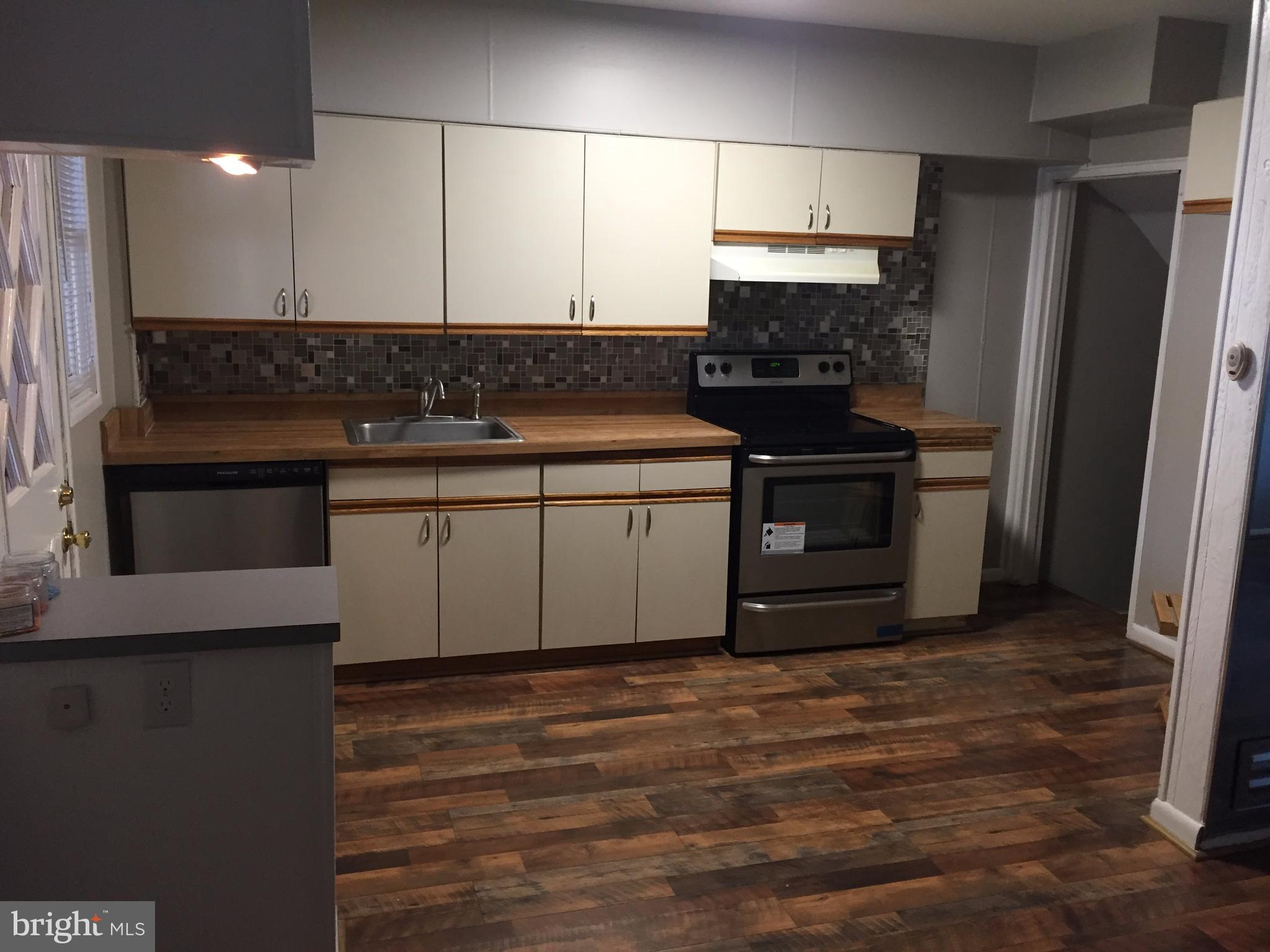 2712 Kirkleigh Road Baltimore, MD 21222 - Photo 3 of 9 Kitchen