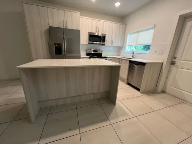 $2,795 | 3884 Melaleuca Lane, Unit 308, Lake Worth, FL 33461