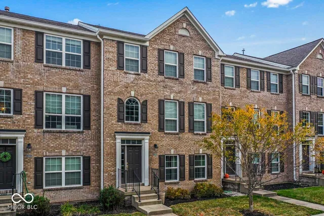 $322,900 | 245 Coatsville Drive, Westfield, IN 46074