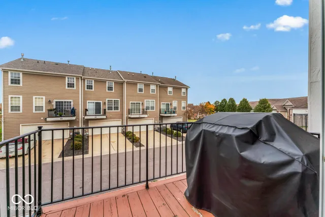 $322,900 | 245 Coatsville Drive, Westfield, IN 46074