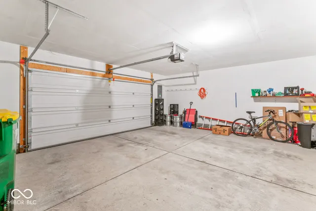 $322,900 | 245 Coatsville Drive, Westfield, IN 46074