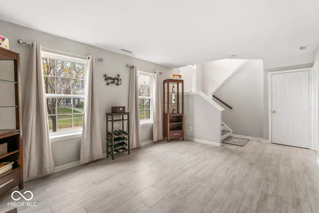 $322,900 | 245 Coatsville Drive, Westfield, IN 46074