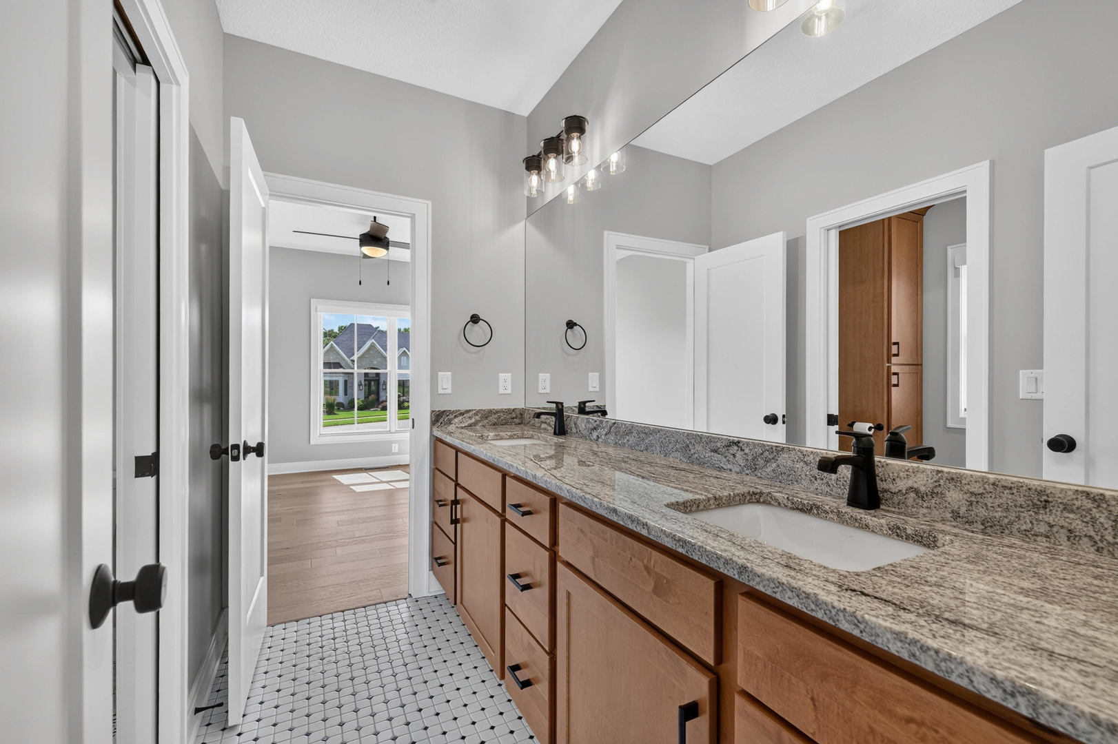5077 Oak Rdg Court Bettendorf, IA 52722 - Photo 44 of 59
