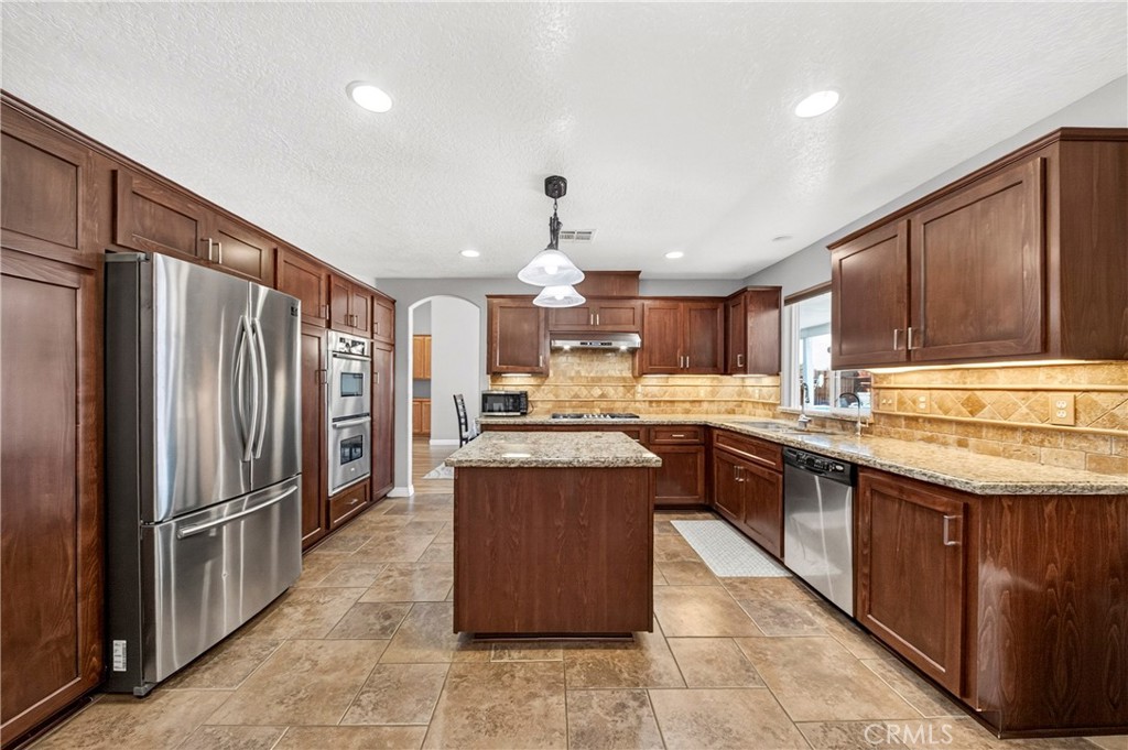 21031 Rancherias Road Apple Valley, CA 92307 - Photo 21 of 39 Gallery Image 21