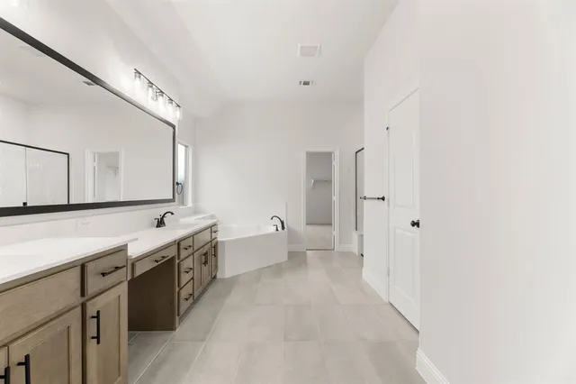 $474,999 | 733 Wine Cup Way, Midlothian, TX 76065