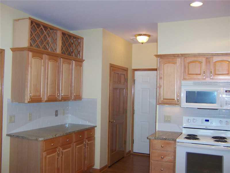 8045 Mathews Road Indianapolis, IN 46259 - Photo 8 of 24 Gallery Image 8