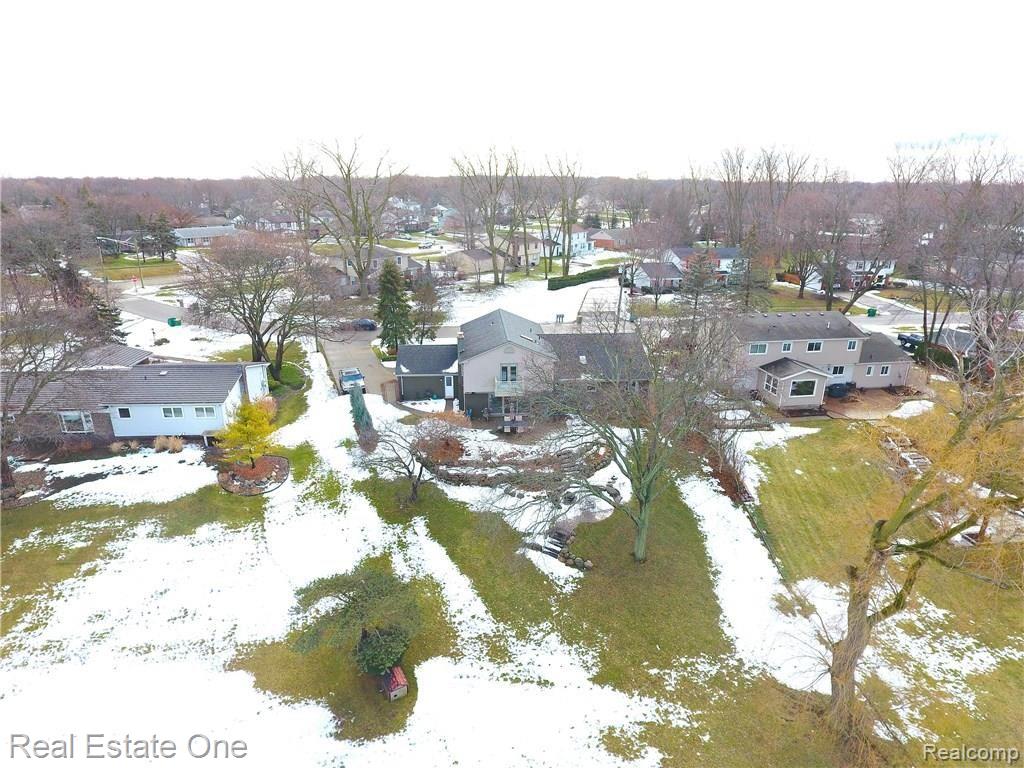 22871 Penton Rise Court Novi, MI 48375 - Photo 8 of 41 Penton Rise Ct Back Aerial 2.jpg