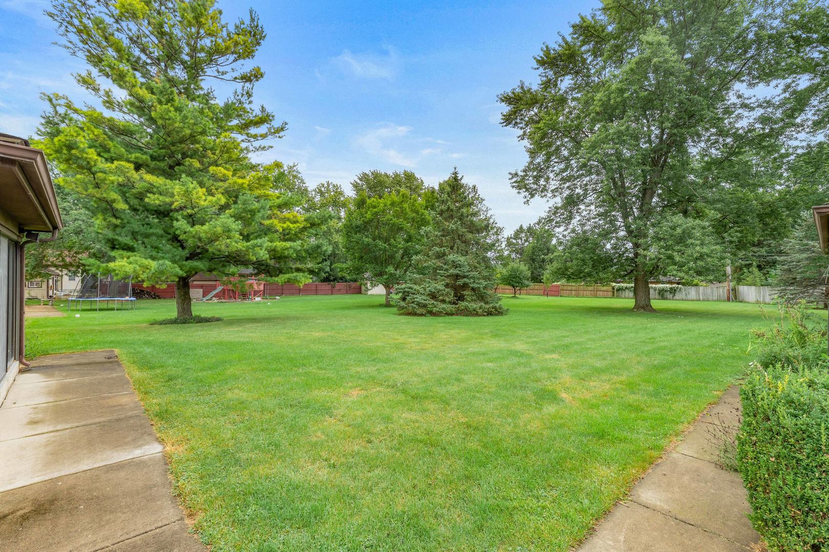 1025 Bode Road Elgin, IL 60120 - Photo 31 of 37 Gallery Image 31