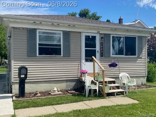 $169,900 | 16841 Stephens, Eastpointe, MI 48021