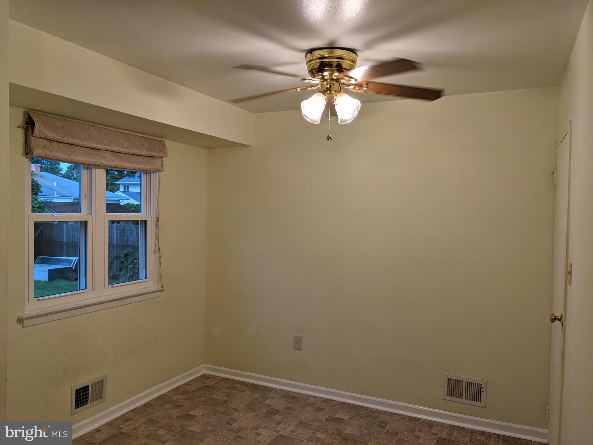 34 Albemarle Road Trenton, NJ 08690 - Photo 5 of 17