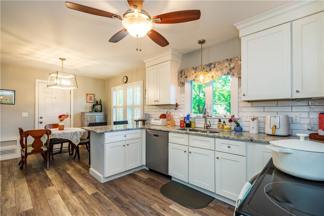 220 Alvin Street Warwick, RI 02886 - Photo 21 of 45
