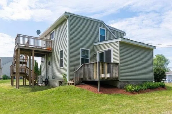 $625,000 | 13 Main Street, Atkinson, NH 03811