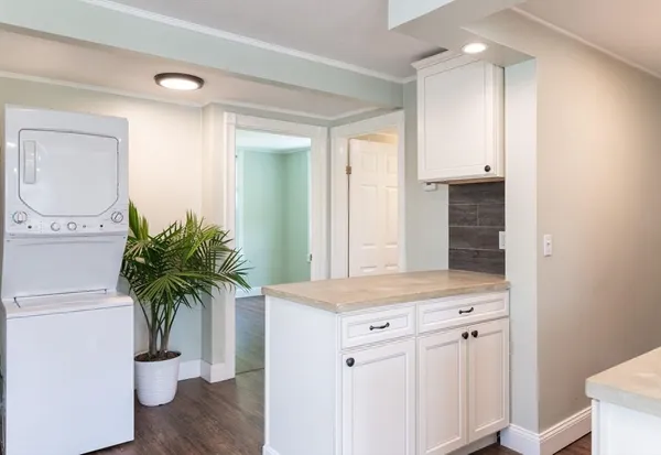 $625,000 | 13 Main Street, Atkinson, NH 03811