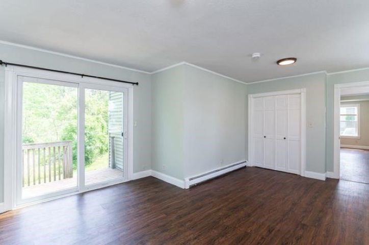 13 Main Street Atkinson, NH 03811 - Photo 8 of 21