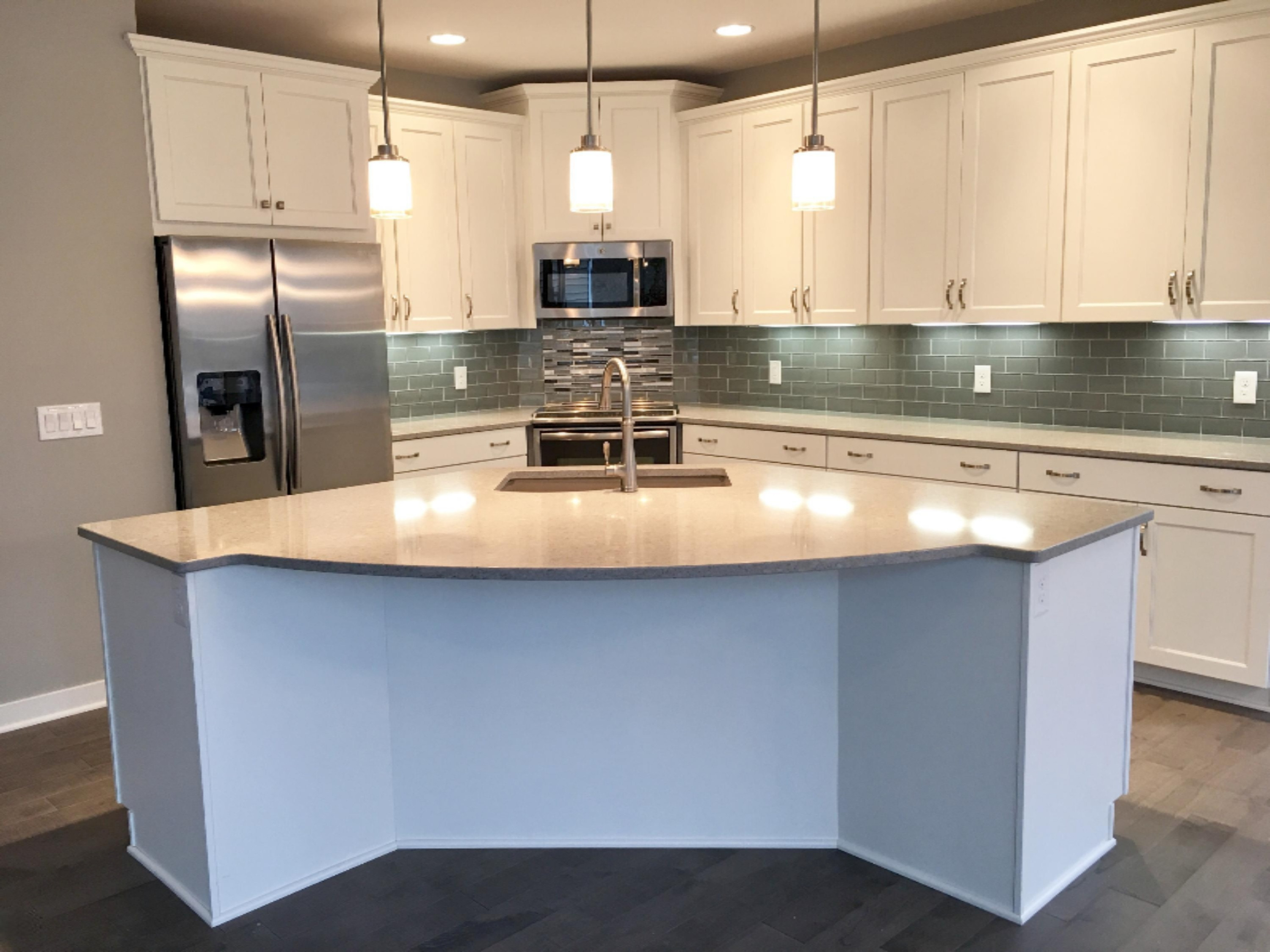 3403 Dunns Ridge, Unit 48 Kalamazoo, MI 49009 - Photo 3 of 15 WW-01-002 Kitchen