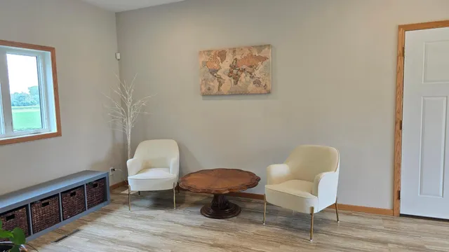 $685,000 | 84237 Highway 251, Hollandale, MN 56045