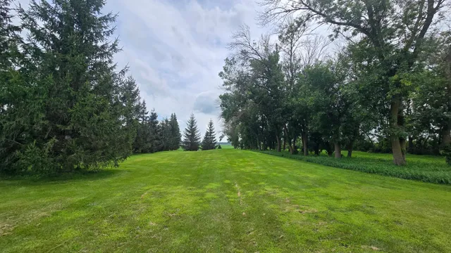 $685,000 | 84237 Highway 251, Hollandale, MN 56045