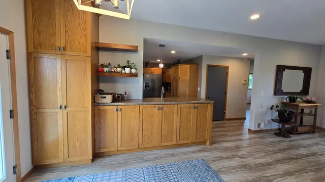 $685,000 | 84237 Highway 251, Hollandale, MN 56045