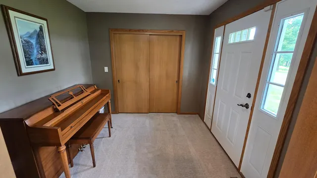 $685,000 | 84237 Highway 251, Hollandale, MN 56045