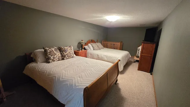 $685,000 | 84237 Highway 251, Hollandale, MN 56045